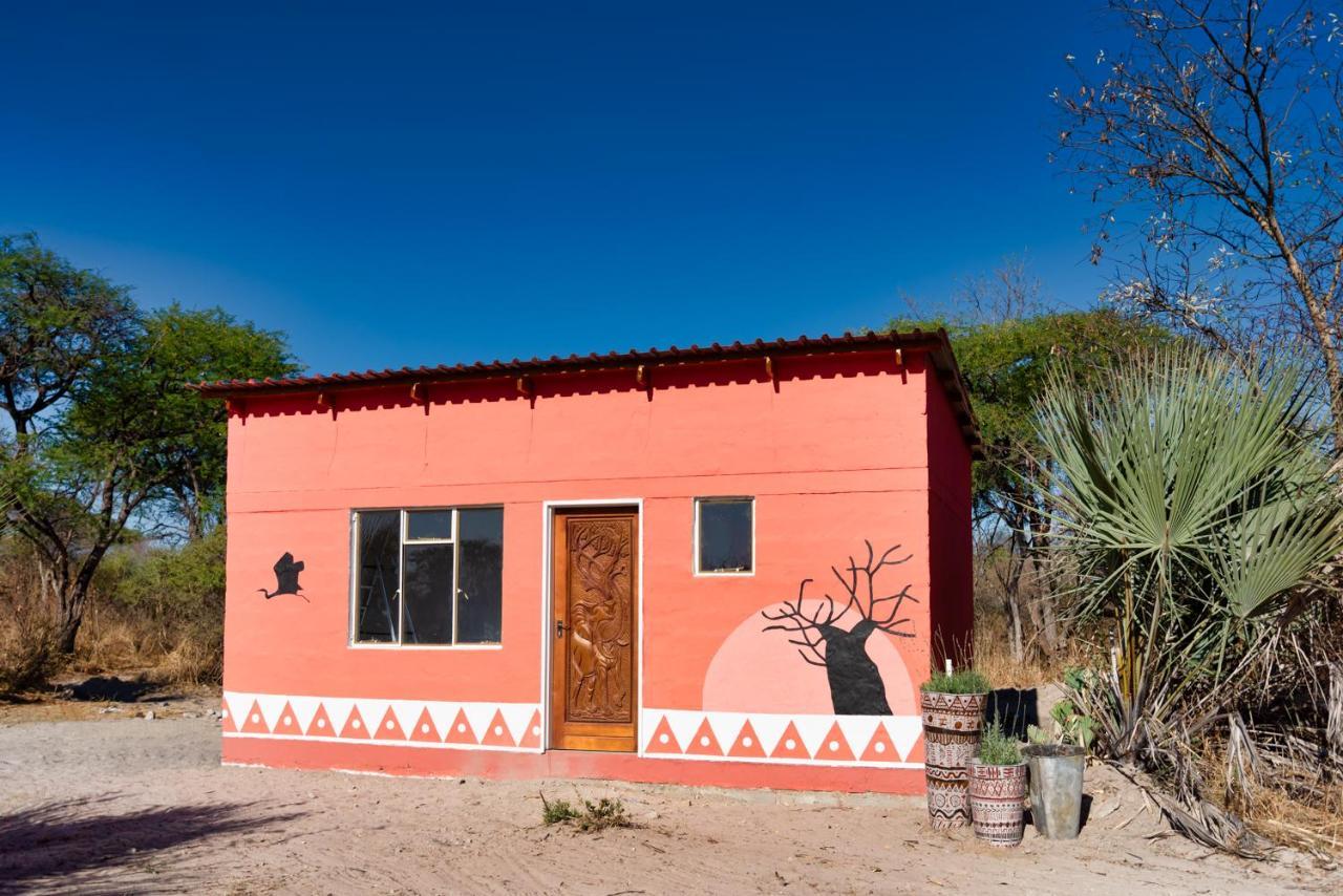 Semowi Lodge And Campsites Mirapene Exterior foto