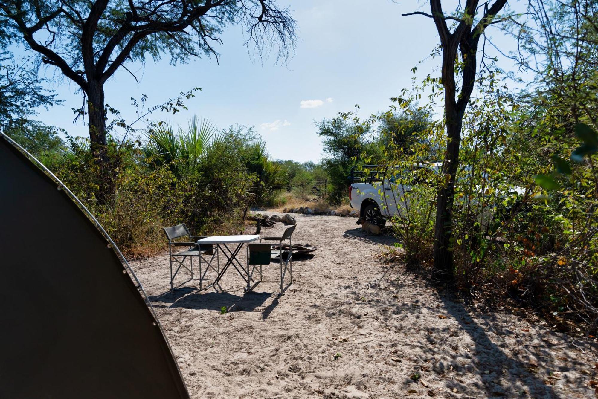 Semowi Lodge And Campsites Mirapene Exterior foto
