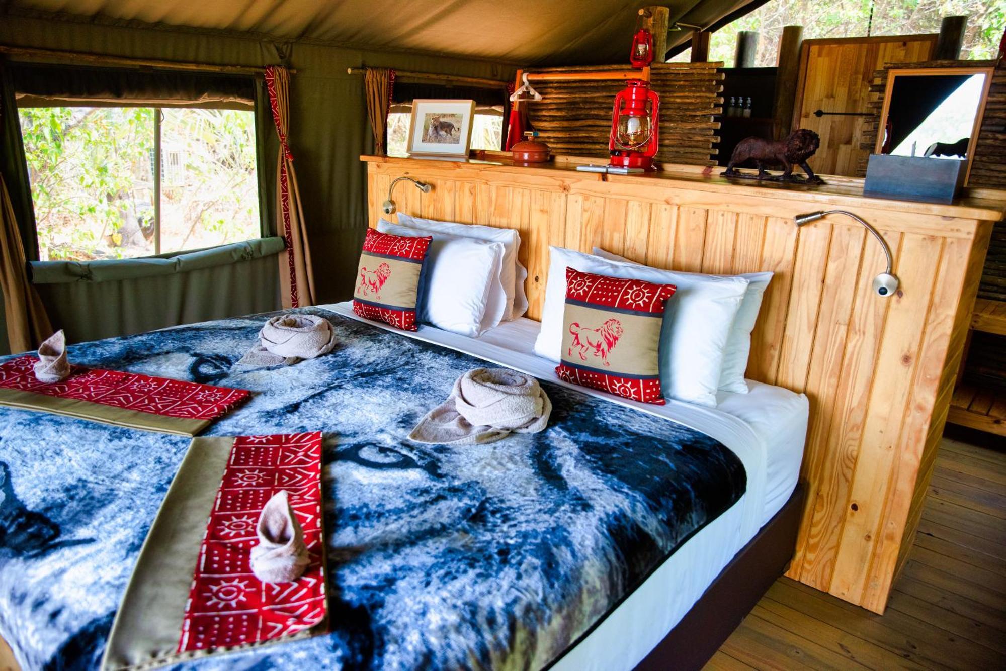 Semowi Lodge And Campsites Mirapene Habitación foto